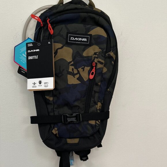 Dakine Shuttle Hydration Pack - 6L, Cascade Camo - Picture 1 of 5